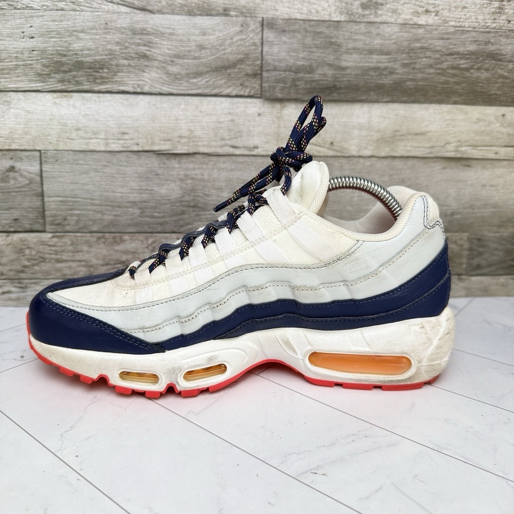 Nike Air Max 95 - Women's 3079600-405 - Indigo Storm Crimson Navy White - Picture 6 of 9